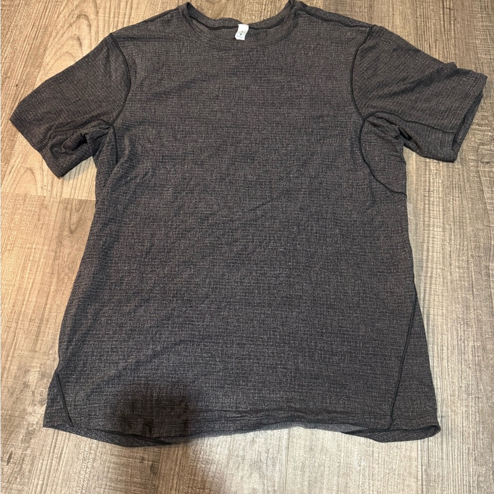 lululemon athletica small Black Short Sleeve Tee